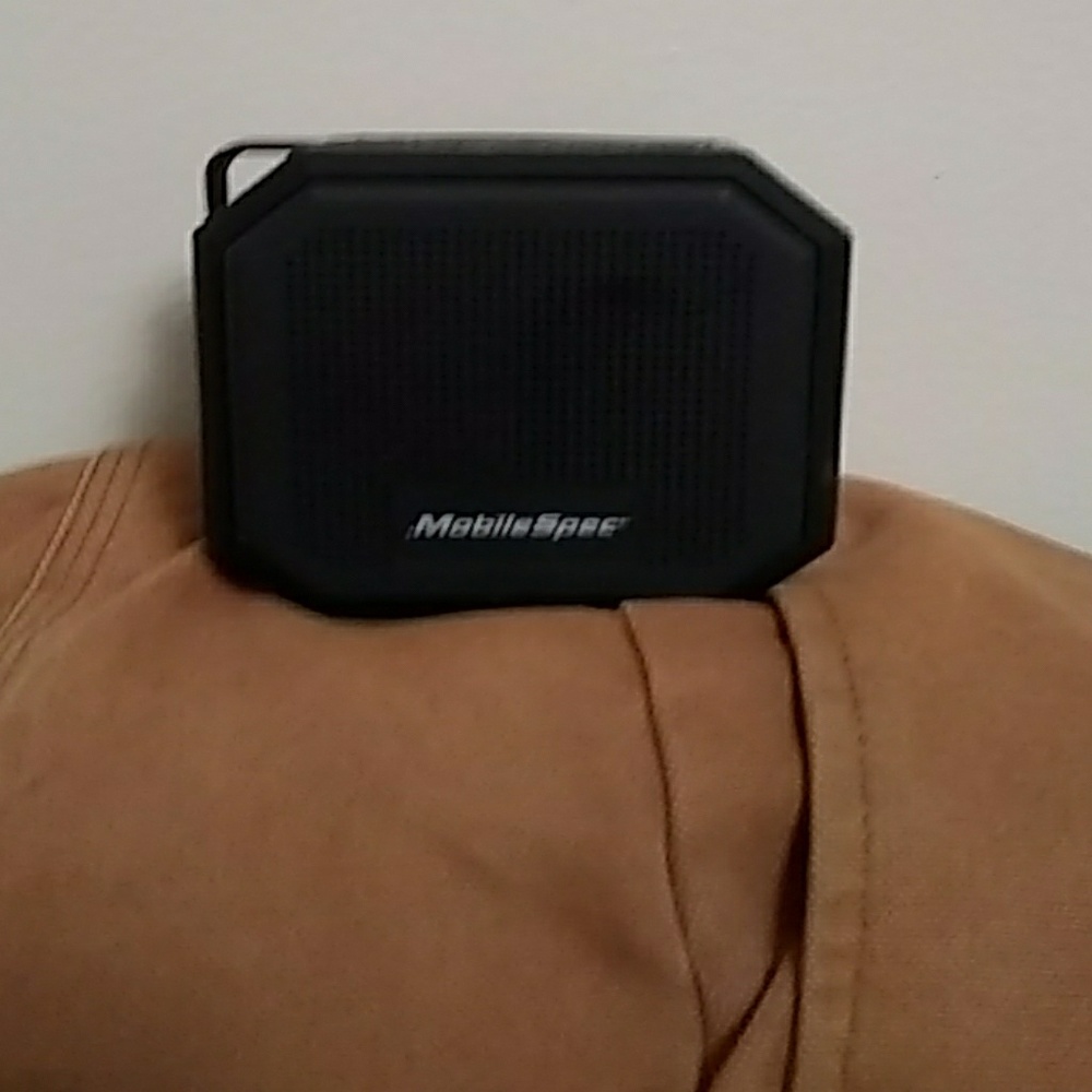 Bluetooth speaker by Mobile spec